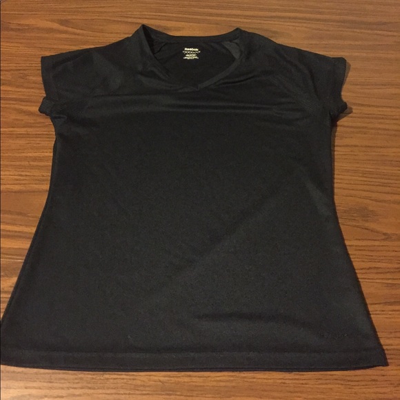 reebok play dry shirt